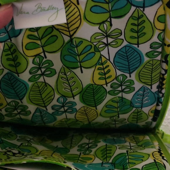 Vera Bradley I pad case - Picture 2 of 3